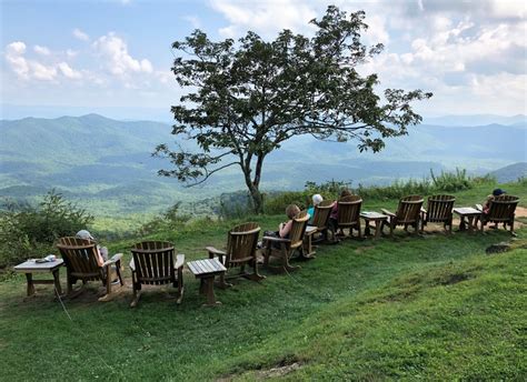Mt pisgah inn - You don't really go to the Pisgah Inn for the food. It's a little like airline food -- it fills you up, but don't have too high expectations. The setting, however, is wonderful, at a mile high near Mt. …